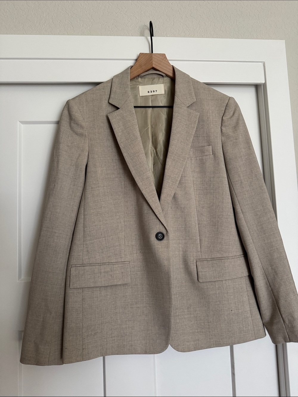 6397  Beige Single-Button Blazer